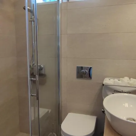 Apartment La Mare Primosten